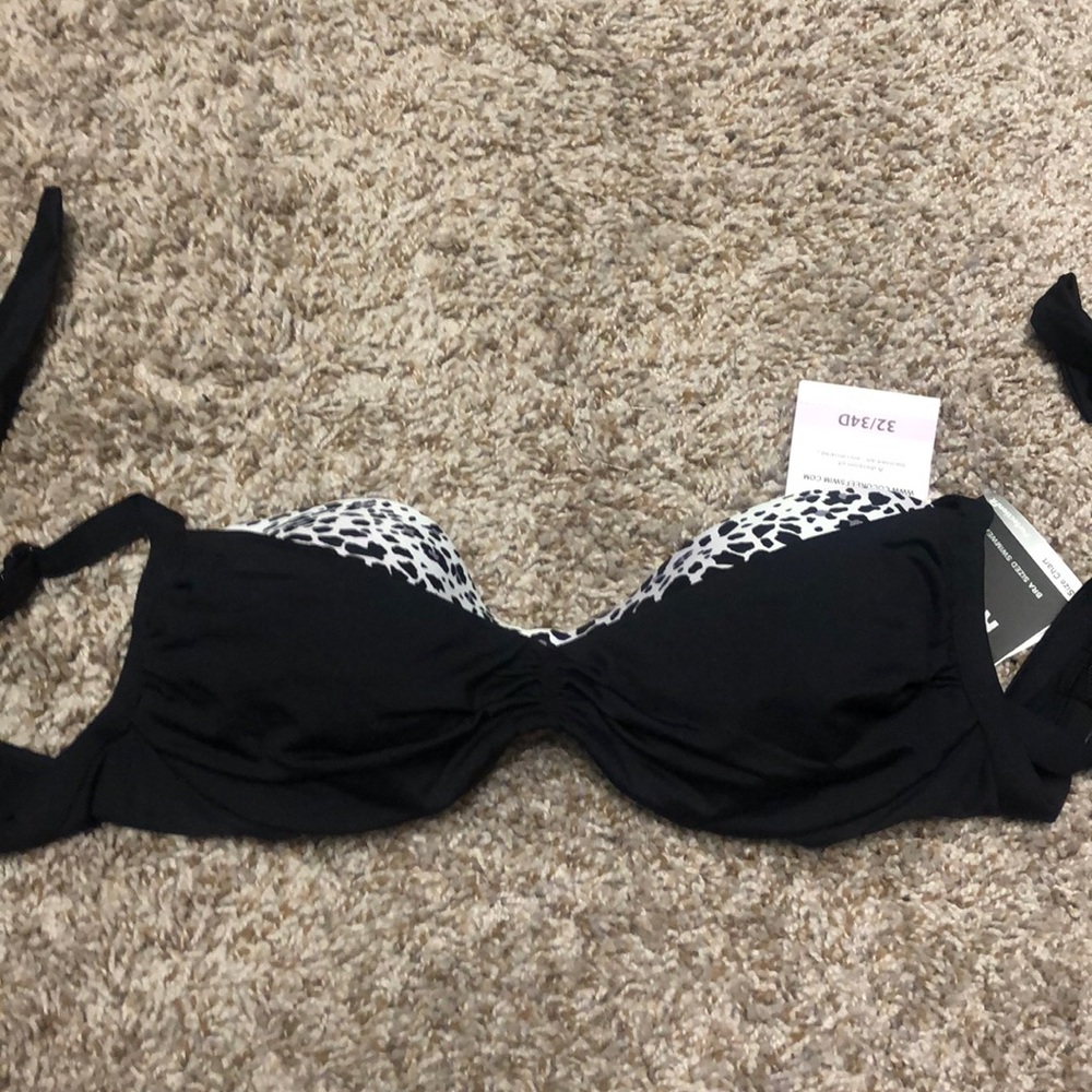 Bikini top by CocoReef